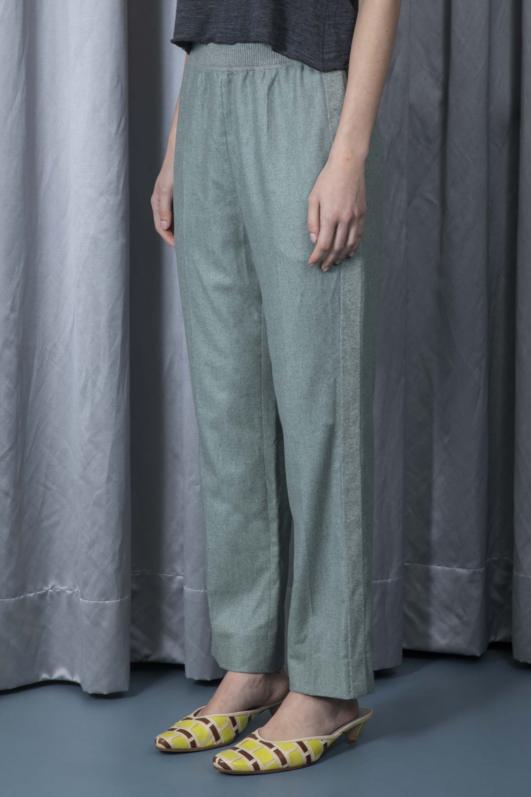 HERMÈS — Cashmere pants (3/4)