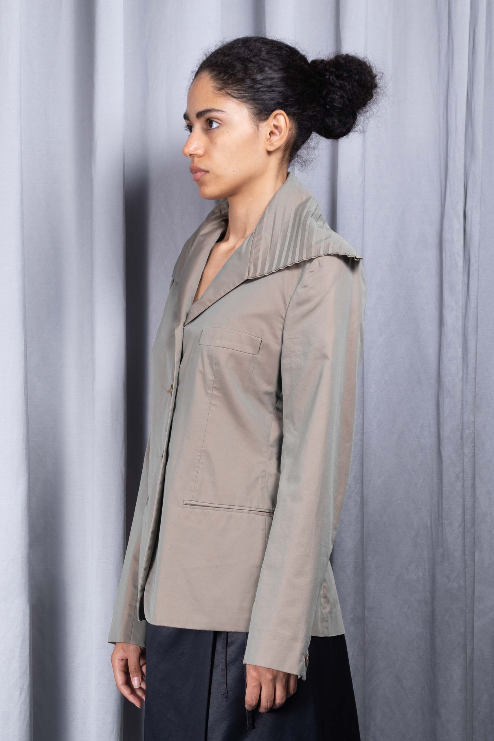 ROMEO GIGLI — Pleated collar jacket (2/4)