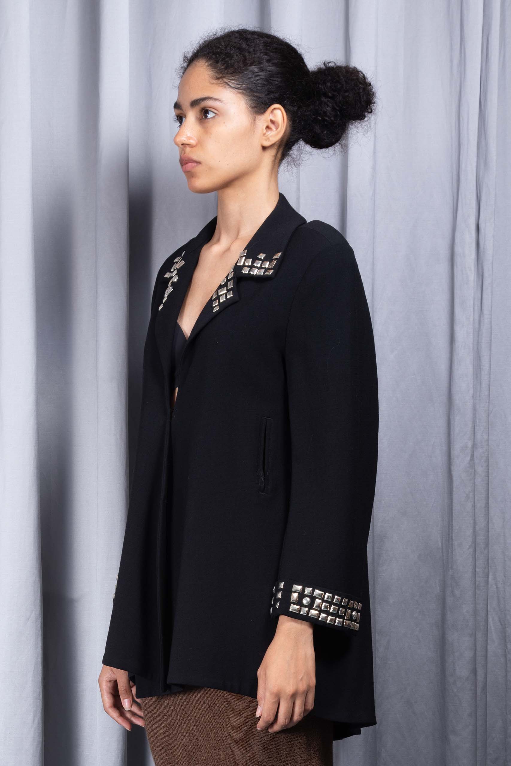 YOHJI YAMAMOTO — Plaque-embellished blazer (2/5)